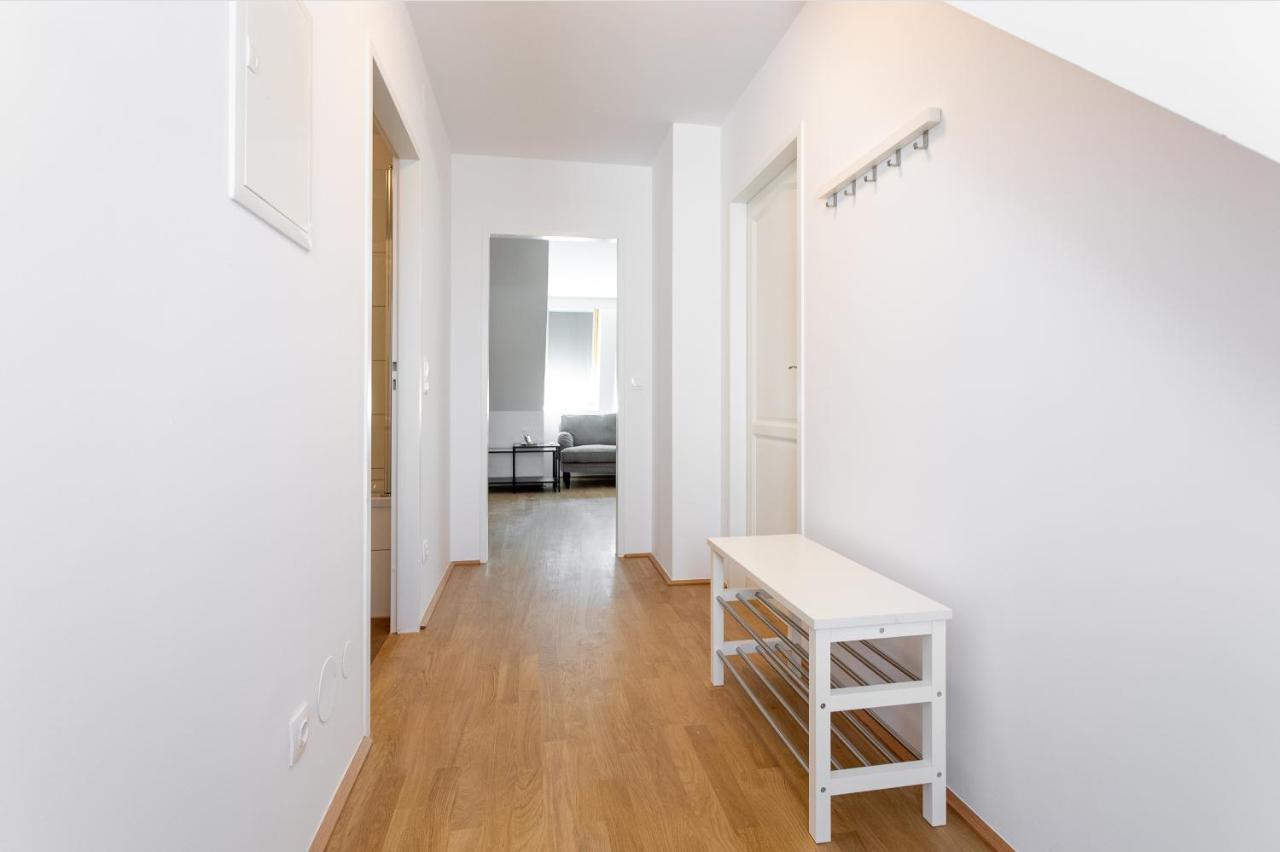 Skyline Aussicht L Lf46 Apartment เวียนนา ภายนอก รูปภาพ