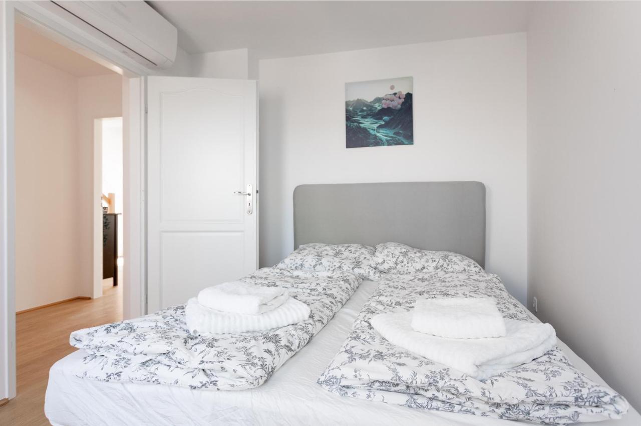 Skyline Aussicht L Lf46 Apartment เวียนนา ภายนอก รูปภาพ
